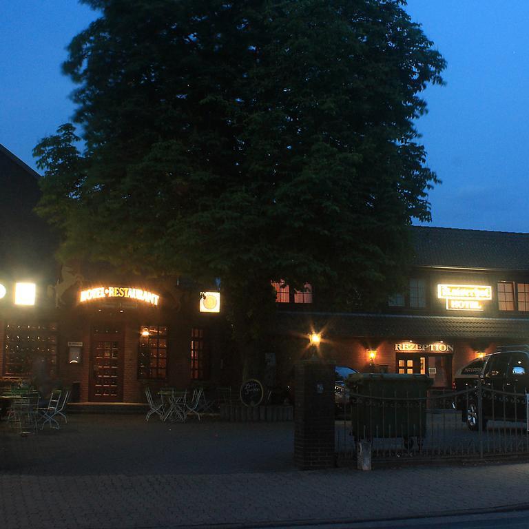 Hotel Kaiserhof Lehrte Esterno foto